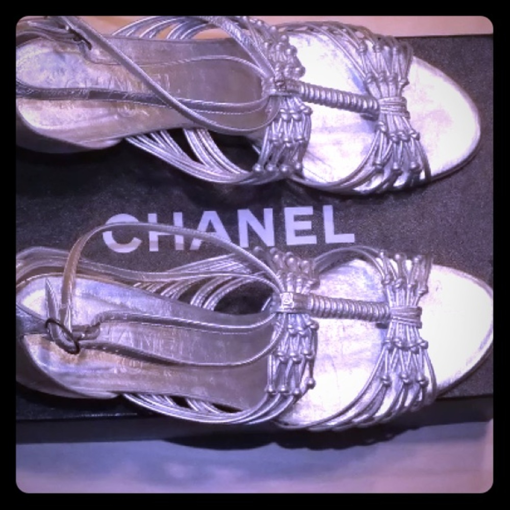 Chanel CC silver pinup strappy sandals 38.5 box
